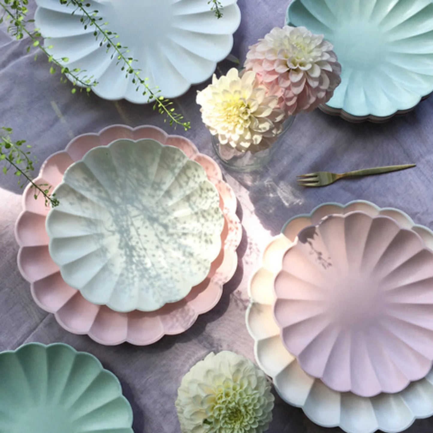 Large Candy Pink Compostable Plates