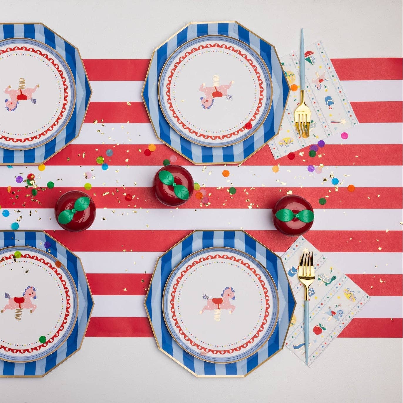 PETITE PLAYGROUND LARGE NAPKINS