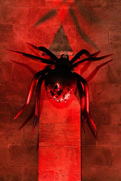 XXL Standing Spider Foil Balloon 9 ft.- PartyDeco USA