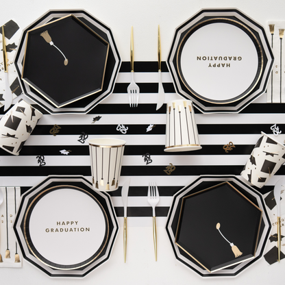 BLACK AND WHITE DECAGON DINNER PLATES