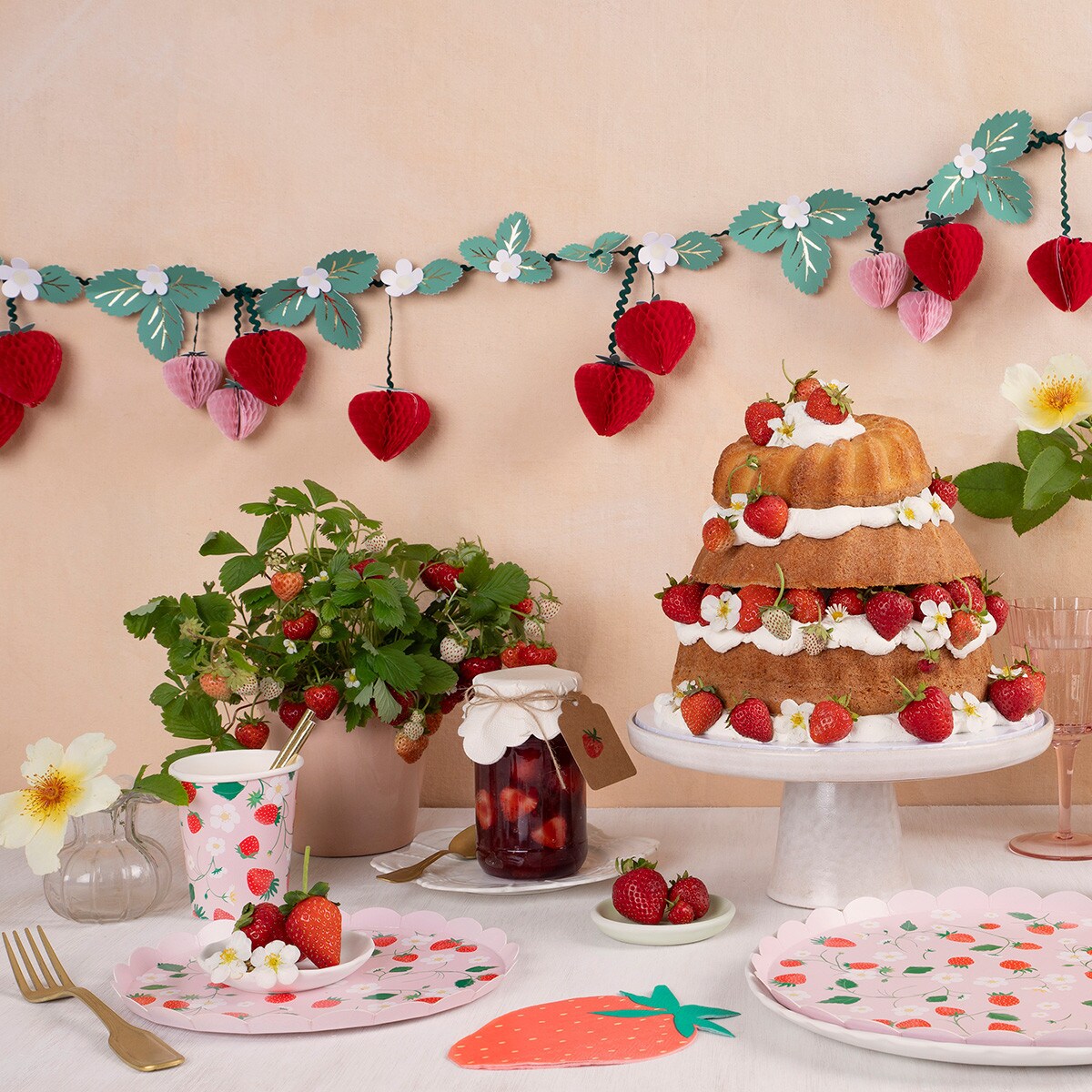 Strawberry Pattern Side Plates (x 8)