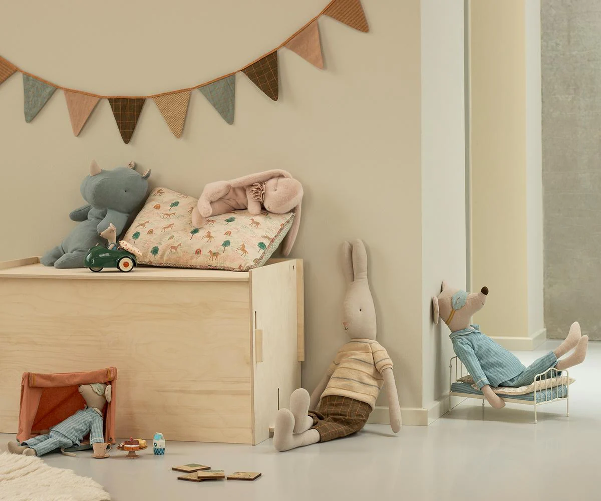 Medium Mouse, Pyjamas