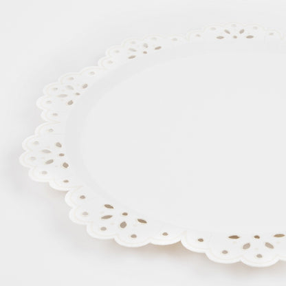 Broderie Anglaise Lace White Dinner Plates (x 8)