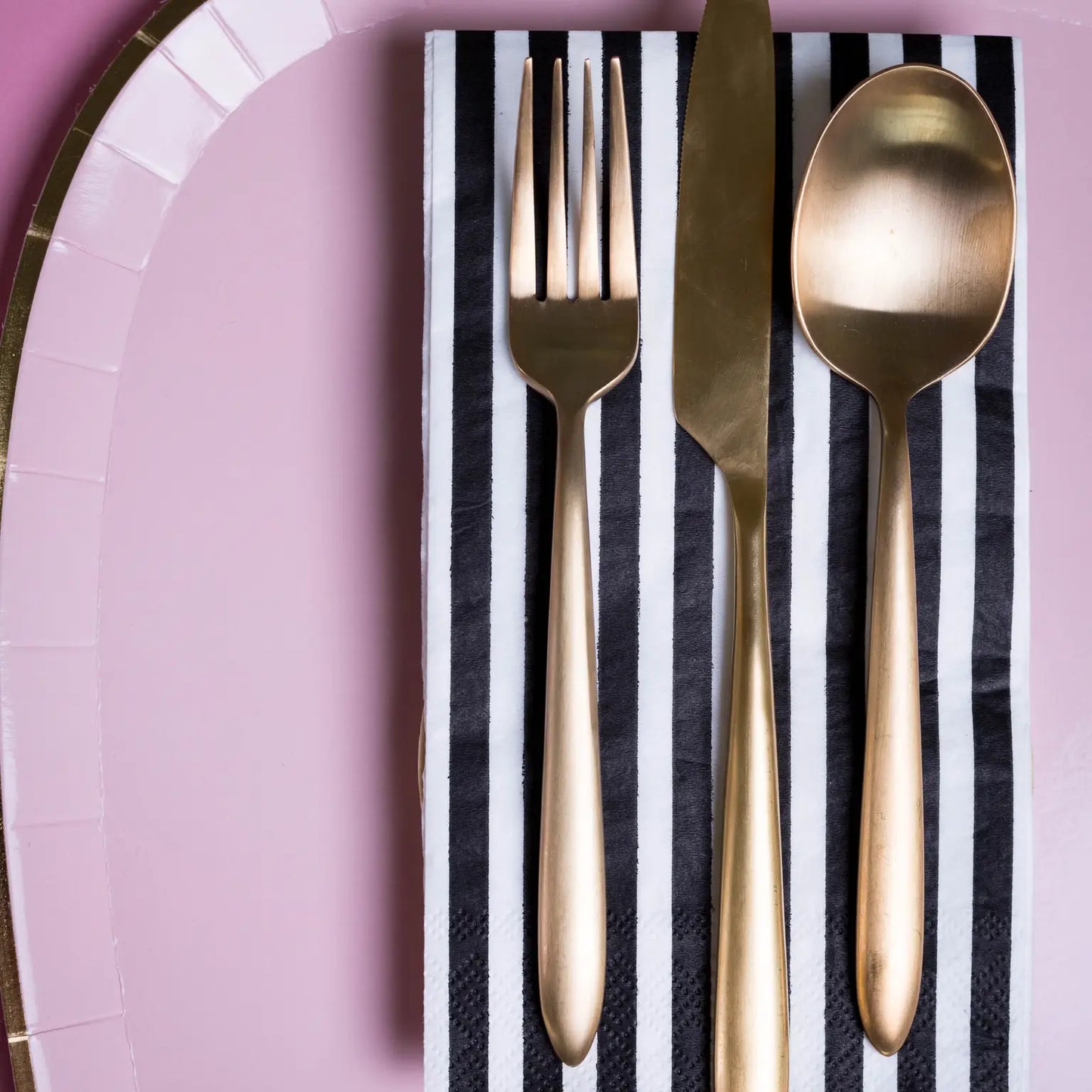 Black and White Striped Guest Napkins - 16 Pk.